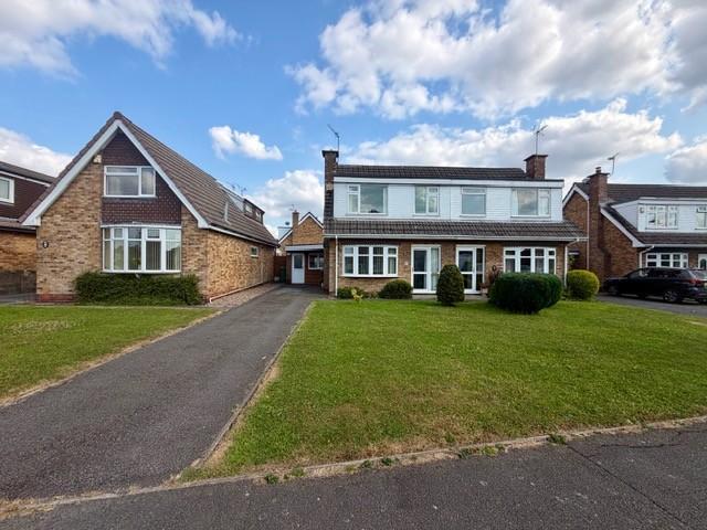 Commercial for rent in Brackenfield, East Midlands