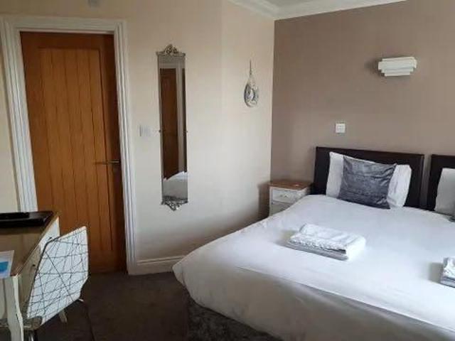 Room for rent in Oad Street, Kent