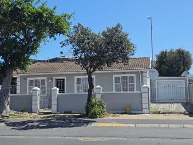 House for sale in Cape Town, City of Cape Town