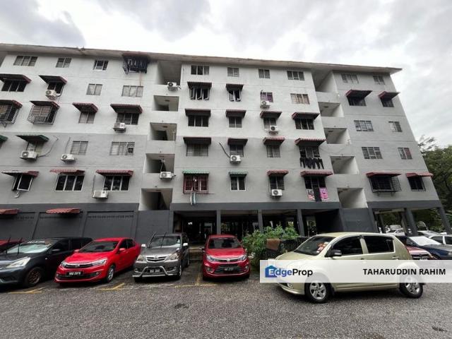 Flat for sale in Petaling, Damansara Damai