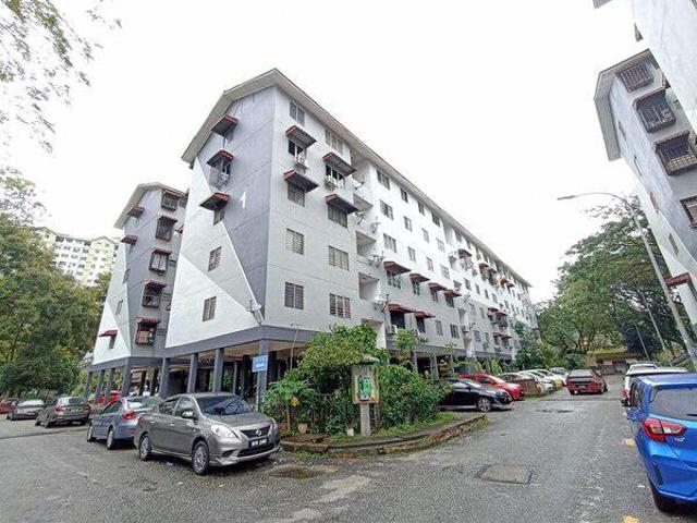 Flat for sale in Petaling, Damansara Damai