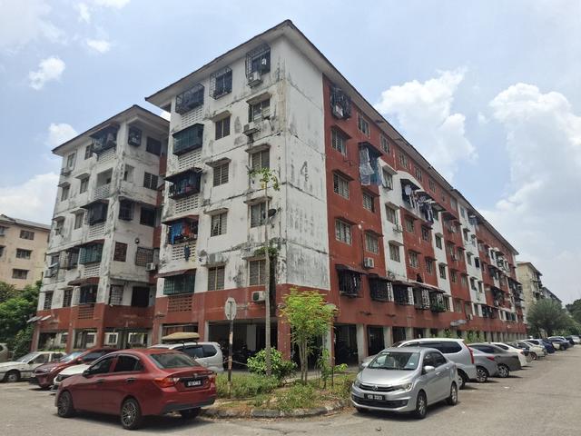 Flat for sale in Petaling, Damansara Damai