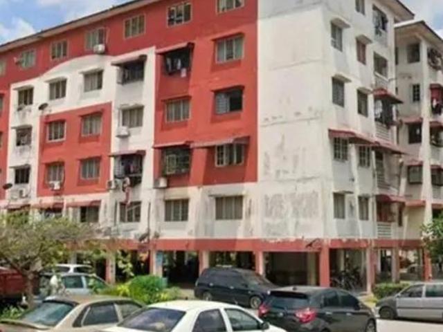 Flat for sale in Petaling, Damansara Damai