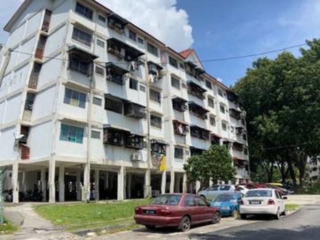 Flat for sale in Petaling, Damansara Damai