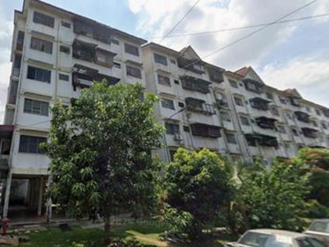 Flat for sale in Petaling, Damansara Damai