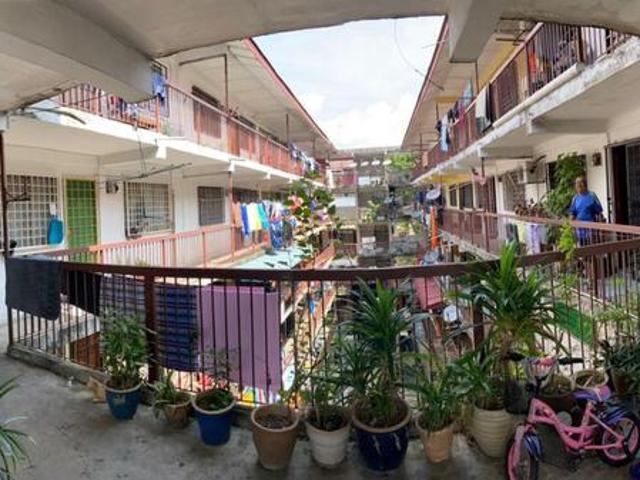 Flat for sale in Petaling, Damansara Damai