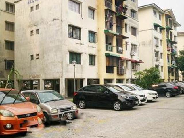 Apartment for sale in Petaling, Damansara Damai