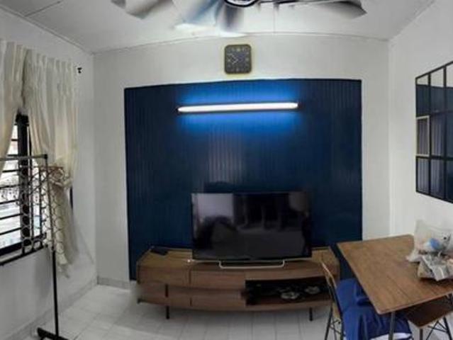 Flat for sale in Petaling, Damansara Damai