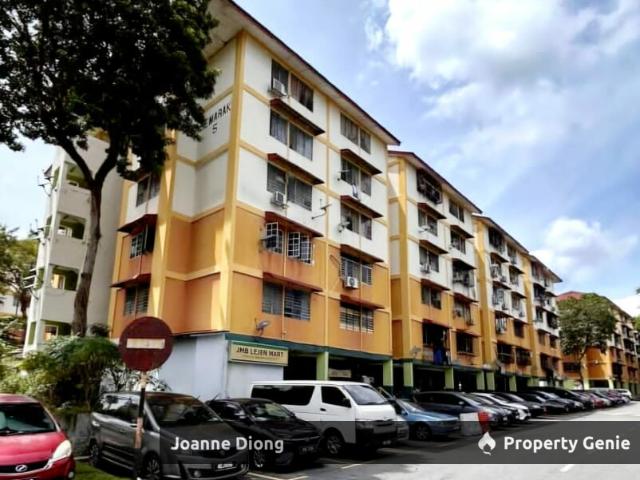 Flat for sale in Petaling, Damansara Damai