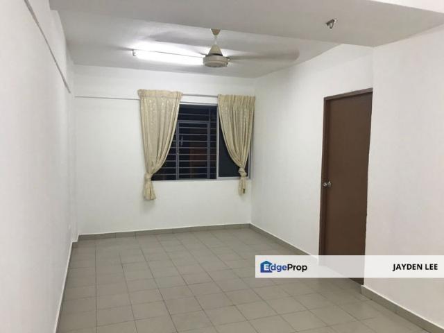 Flat for sale in Petaling, Damansara Damai