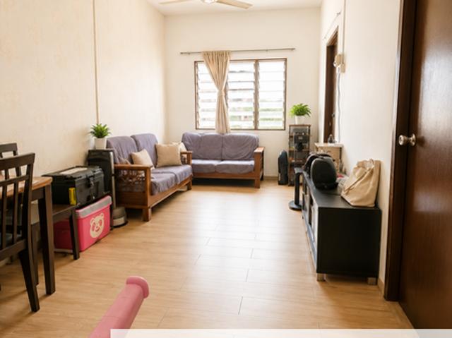Flat for sale in Petaling, Damansara Damai