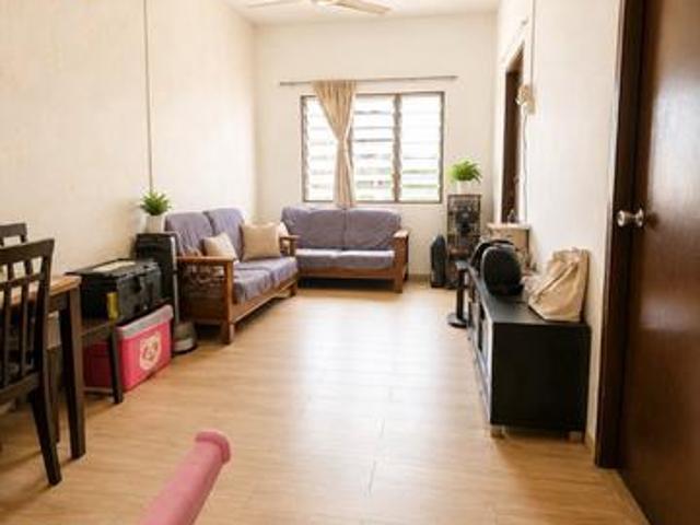 Flat for sale in Petaling, Damansara Damai