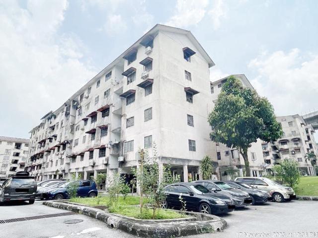 Flat for sale in Petaling, Damansara Damai