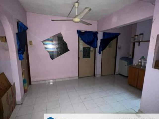 Flat for sale in Petaling, Damansara Damai