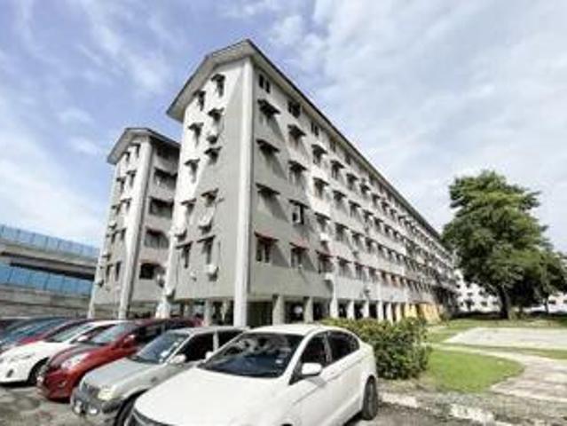 Flat for sale in Petaling, Damansara Damai