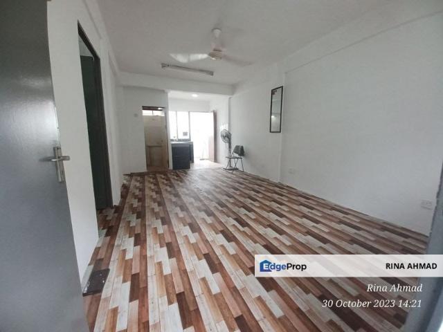 Flat for sale in Petaling, Damansara Damai