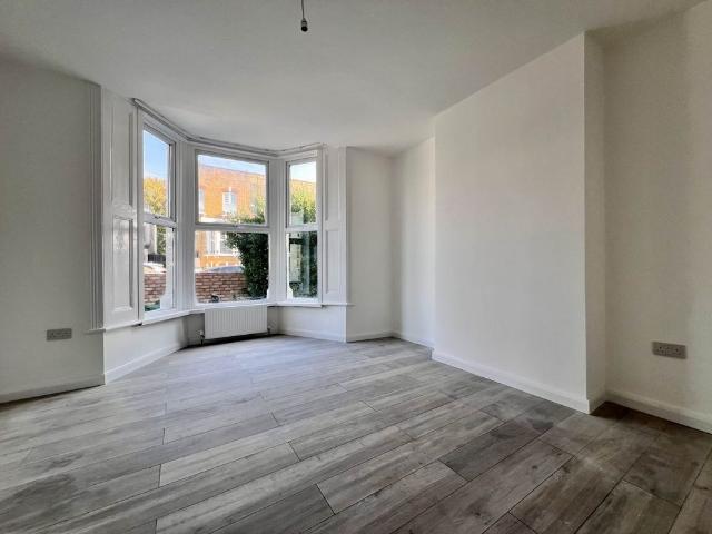 Apartment for rent in Forest Gate, Greater London