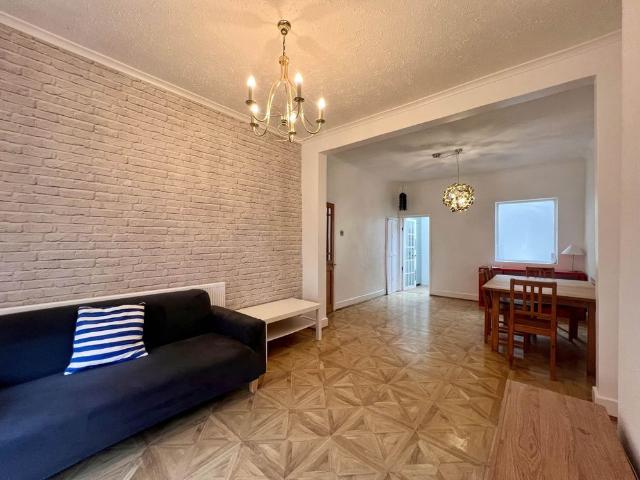 House for rent in Upton Park, Greater London