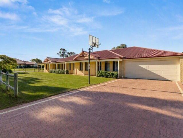 House for sale in Burekup, Western Australia
