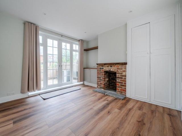 Apartment for rent in Guildford Park, Guildford