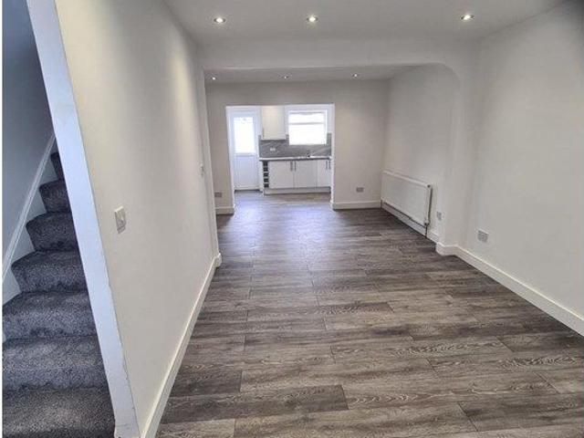 House for rent in London Borough of Hounslow, Greater London