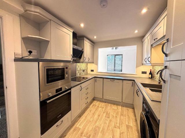 House for rent in Foxhayes, Watergate