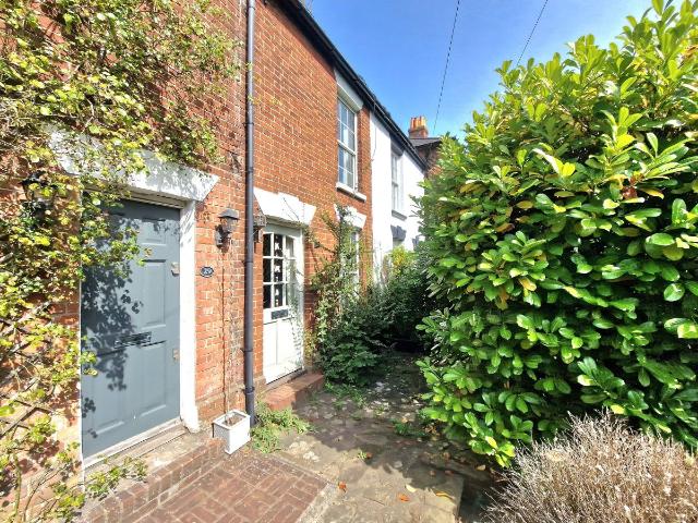 House for rent in Fole, Surrey