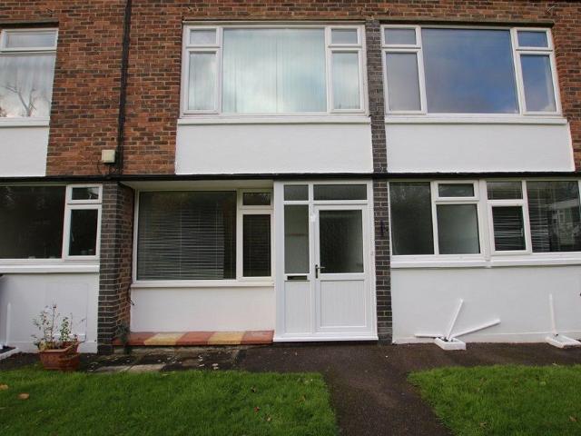 Apartment for rent in Highwood, Horsham