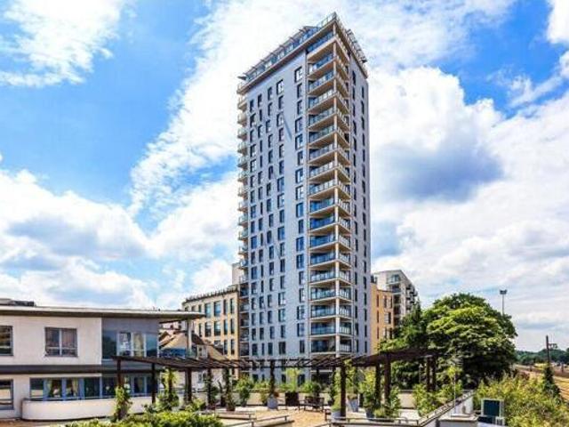 House for sale in Mount Hermon, Woking