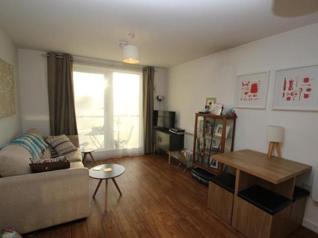 Apartment for rent in Mount Hermon, Woking