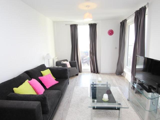 Apartment for rent in Horsell, Woking