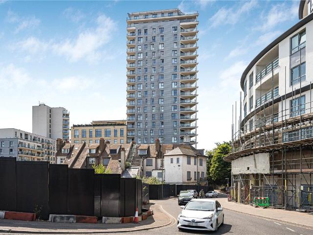 Apartment for rent in Westfield, Woking