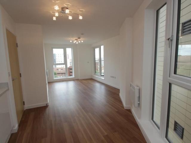 Apartment for rent in Mount Hermon, Woking