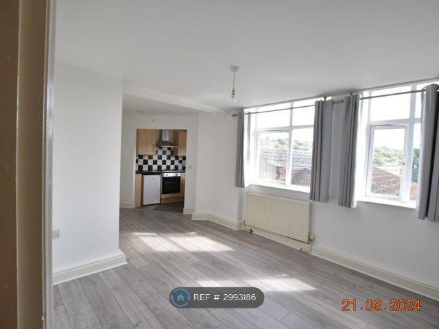 Apartment for rent in Spring Park, Luton