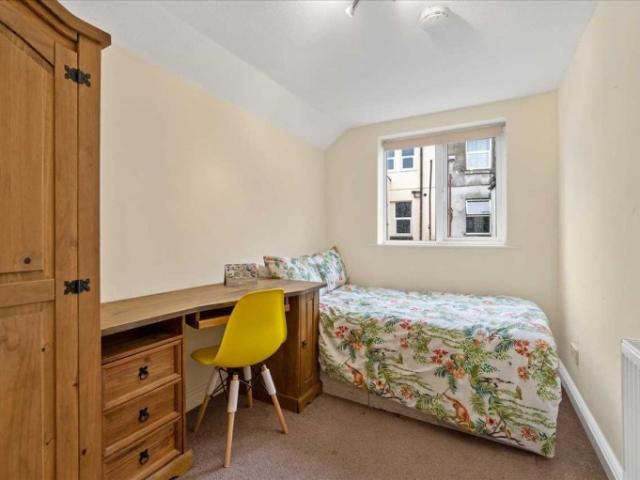 Room for rent in Greenbank, Plymouth