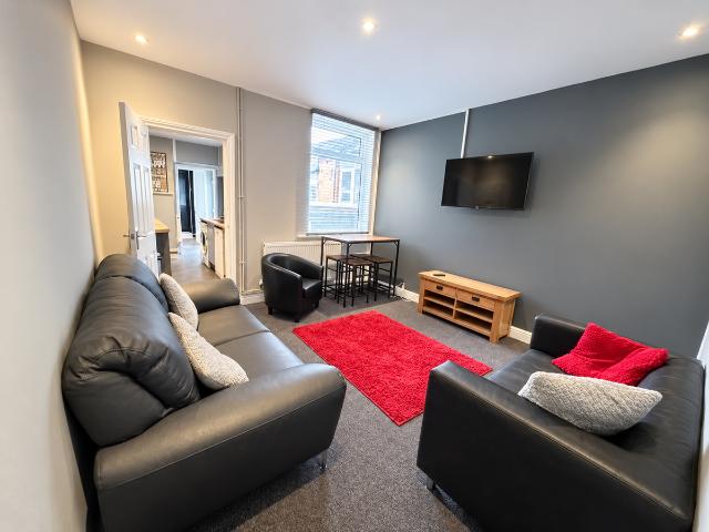 House for rent in Stoke, Stoke-on-Trent