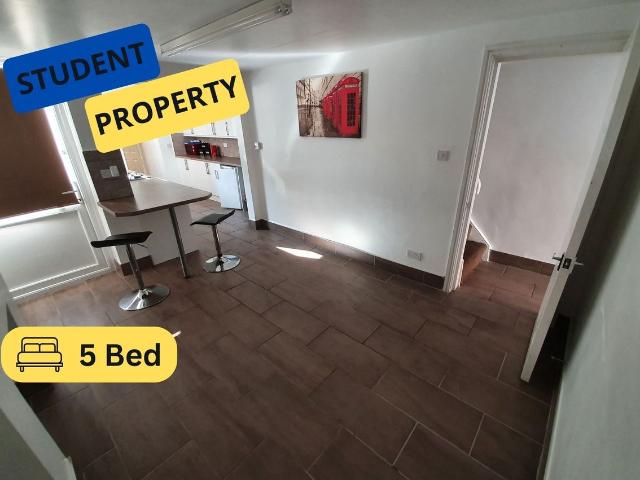 House for rent in Stoke, Stoke-on-Trent