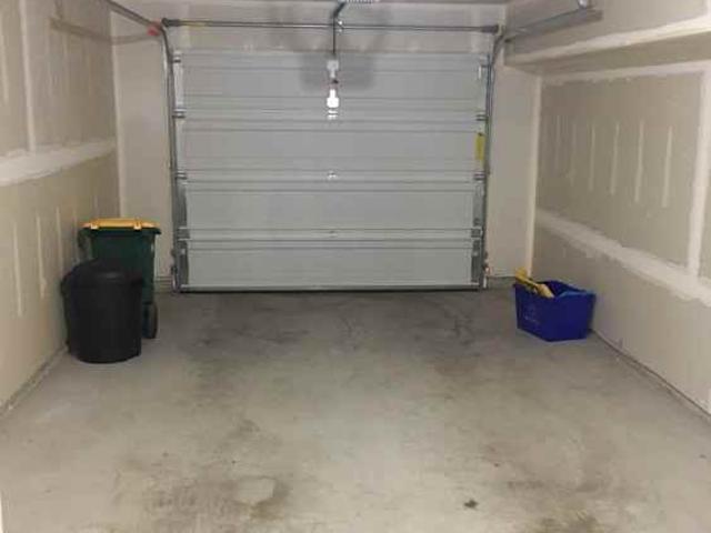 Apartment for rent in Surrey, British Columbia