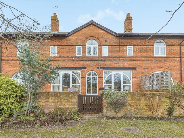 House for rent in Westborough, Surrey