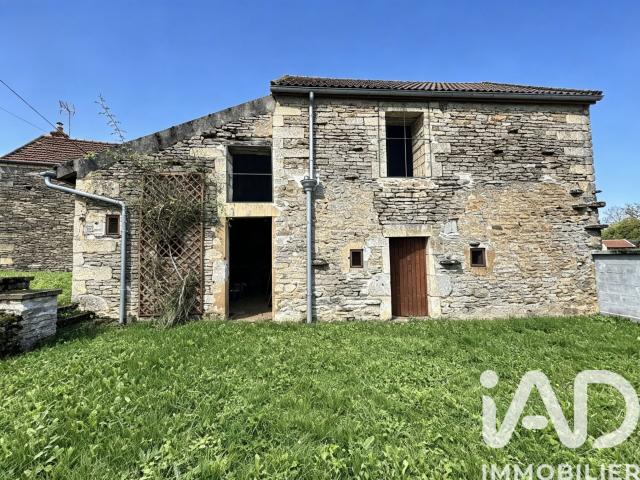 Maison vente à Avallon, Guillon