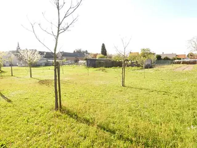 Terrain vente à Orléans, Guilly