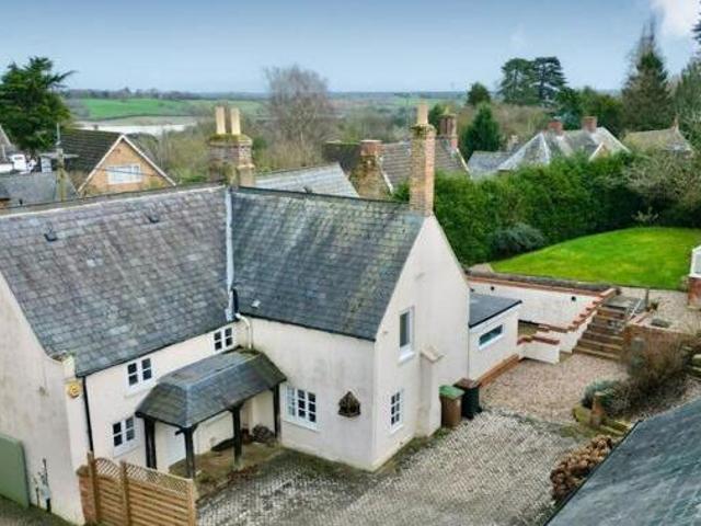 House for sale in Northampton, Northamptonshire