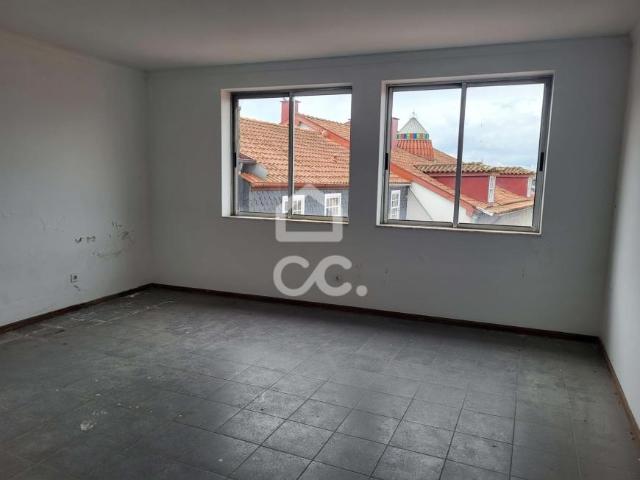 Loja alugar em Guimarães, Braga