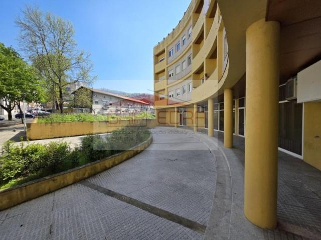 Loja venda em Guimarães, Braga