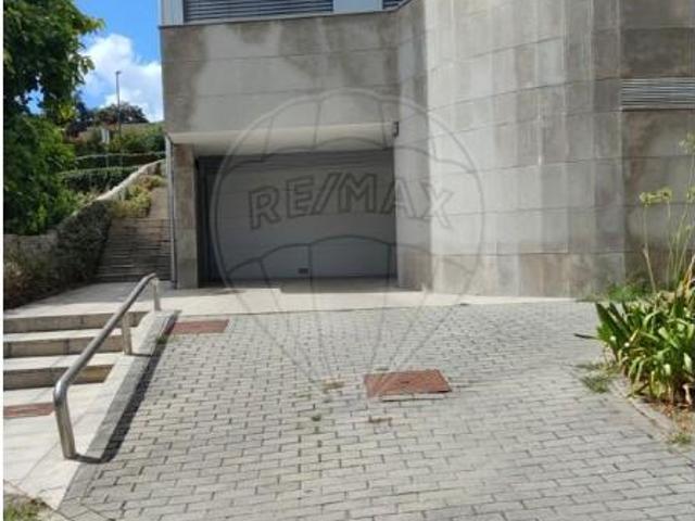 Garagem venda em Guimarães, Braga