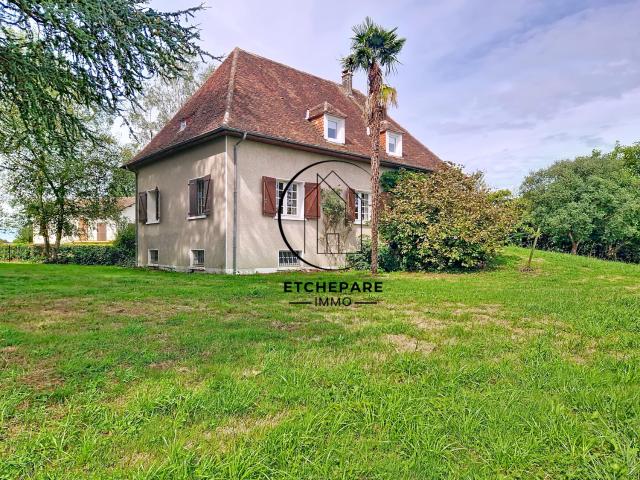Maison vente à Oloron-Sainte-Marie, Guinarthe-parenties