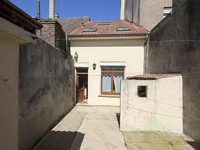 Maison vente à Calais, Guînes