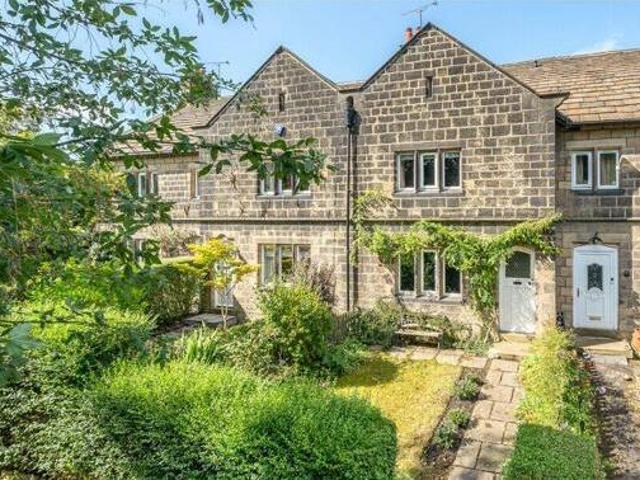 House for sale in Westfield, Guiseley