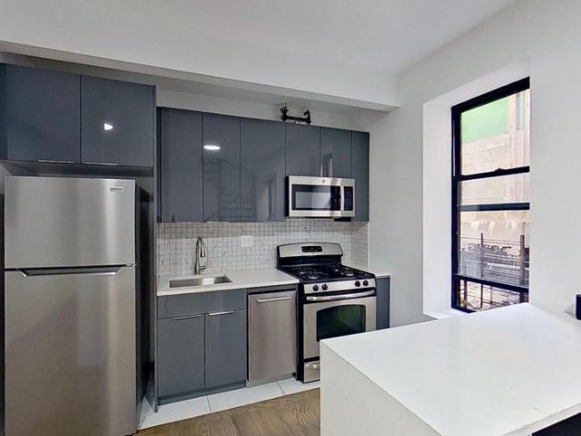Room for rent in Arverne, New York