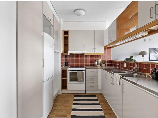 Lägenhet hyra i Hässelby-Vällingby, Stockholm